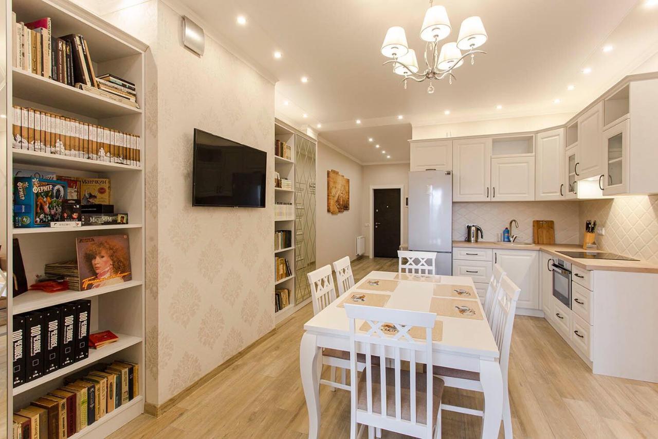 2-Roomed Apartment With Living Room Odessa Dış mekan fotoğraf