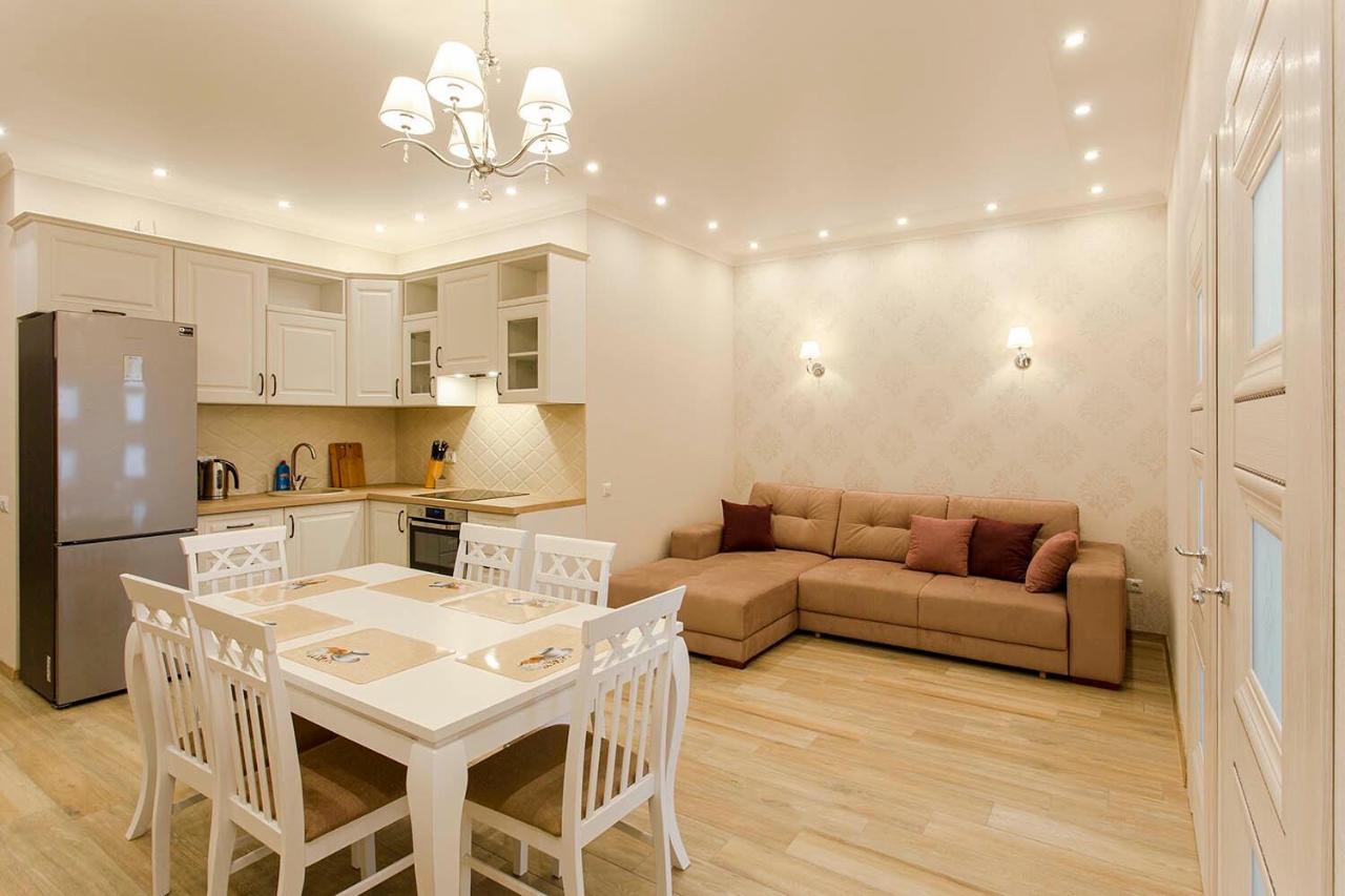 2-Roomed Apartment With Living Room Odessa Dış mekan fotoğraf