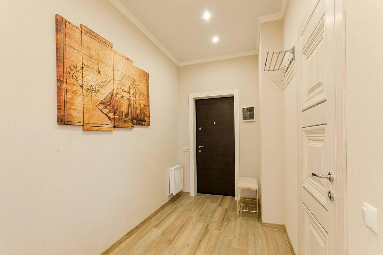 2-Roomed Apartment With Living Room Odessa Dış mekan fotoğraf